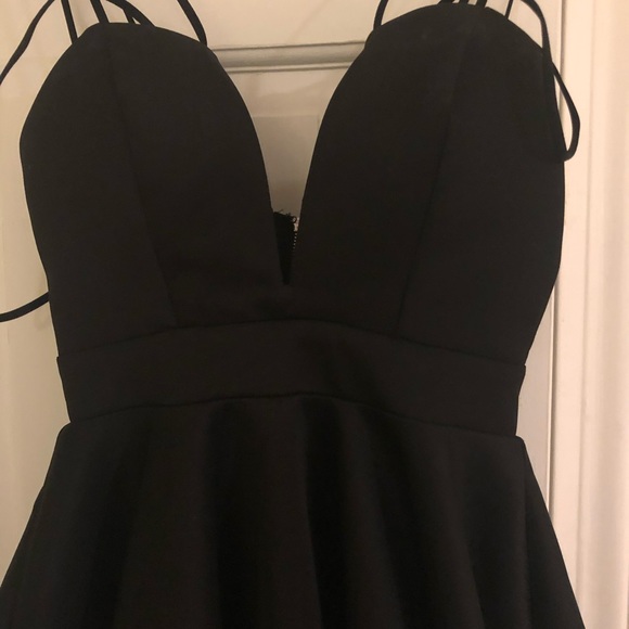 Black deep cut mini dress - Picture 4 of 4
